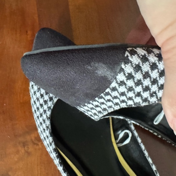 Banana Republic Black White Tweed Houndstooth Suede Pointed Toe Flats Womens 7.5 - Picture 5 of 7